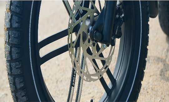 4.5インチ ファットタイヤ